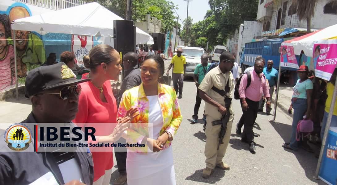 ibesr (@ibesrhaiti) on Twitter photo JOUR DE L’ENFANT HAÏTEN 2018 - « KONTE M TANKOU TOUT SITWAYEN
Visite du Ministre des affaires Sociales et du Travail , Mme Stéphanie Auguste au salon de la protection de l’enfant .
<a href="/ibesrhaiti/">ibesr</a>
<a href="/StephanieAug/">Stephanie AUGUSTE</a>
<a href="/MairiedeDelmas/">Mairie de Delmas</a> JOUR DE L’ENFANT HAÏTEN 2018 - « KONTE M TANKOU TOUT SITWAYEN
Visite du Ministre des affaires Sociales et du Travail , Mme Stéphanie Auguste au salon de la protection de l’enfant .
<a href="/ibesrhaiti/">ibesr</a>
<a href="/StephanieAug/">Stephanie AUGUSTE</a>
<a href="/MairiedeDelmas/">Mairie de Delmas</a>