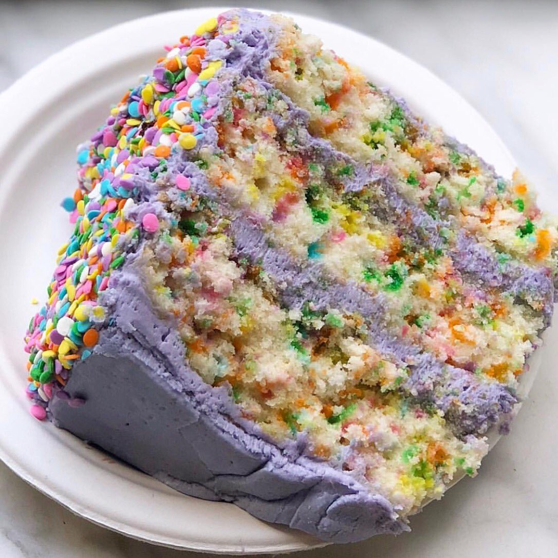 Magnolia Bakery on X: Party time! It's officially the weekend! Grab a  slice of confetti cake to celebrate. #magnoliabakery 📸: @thecarboholic   / X