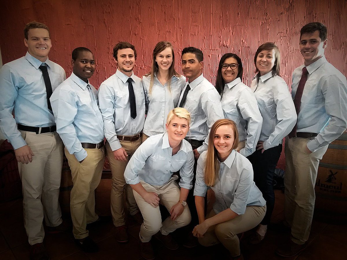 ElsenburgWine's tweet photo. This team was amazing at #EKOV today! @winecoza https://t.co/h488XJNypw