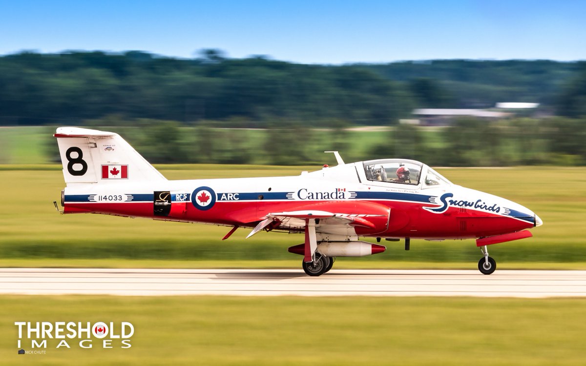 threshoIdmedia's tweet photo. Weβre in for a treat all weekend long at #GLIAS2018! We had a little taste today with practices, but weβll be back and ready for show day tomorrow. πΈ: Nick Chute
#ThresholdImages #CFSnowbirds https://t.co/ktBEoWaGI6