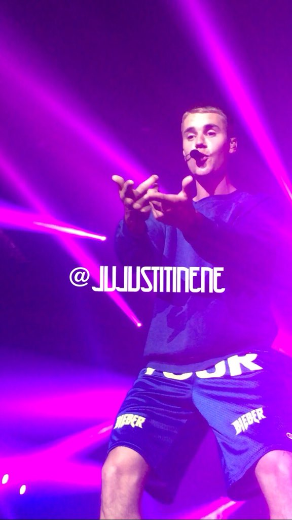 Jujustitinene's tweet photo. Dans 9 jours les un ans du purpose tour Lille 😭😭😭 Justin me manque https://t.co/XlHLxt4jQh