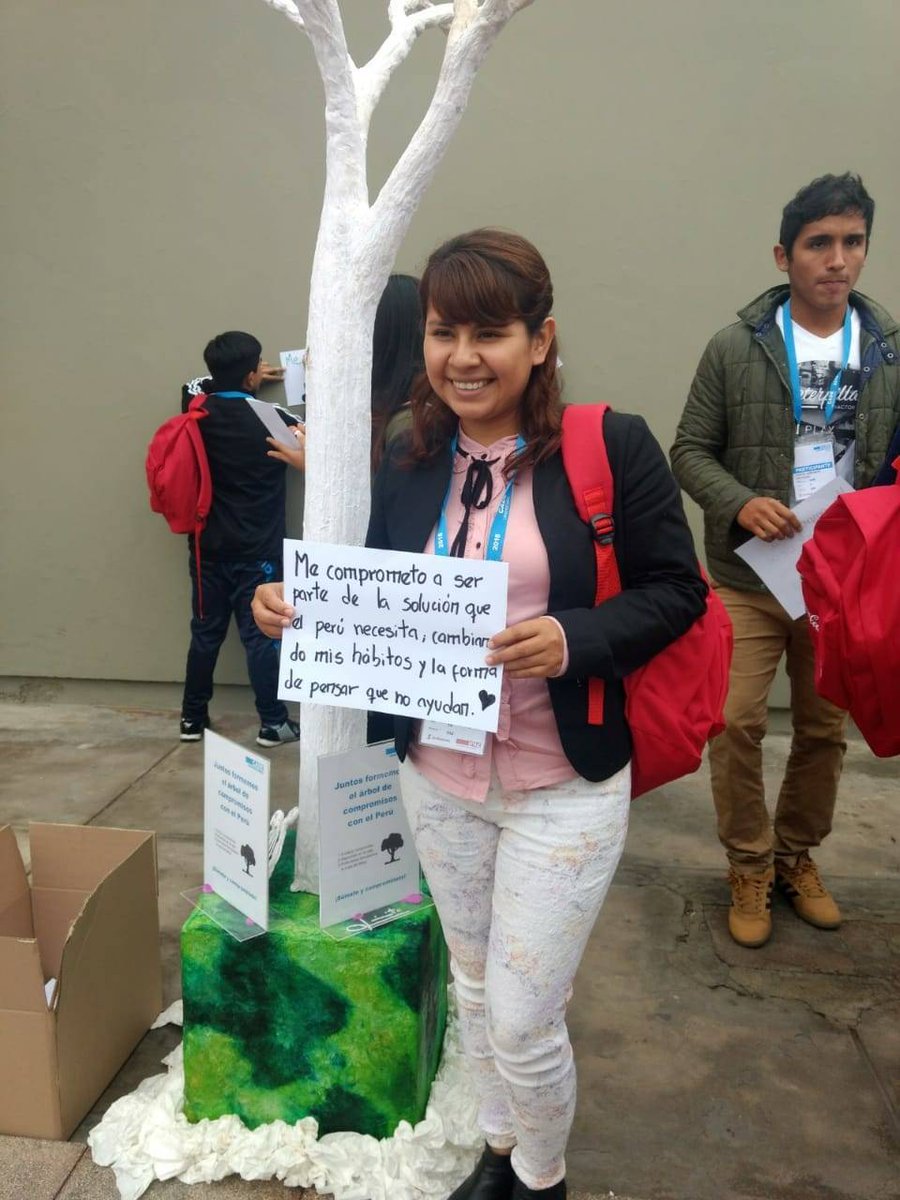 Camaleon_3's tweet photo. El CADE universitario https://t.co/ay8Ncxva5y https://t.co/xvETxBNJkH