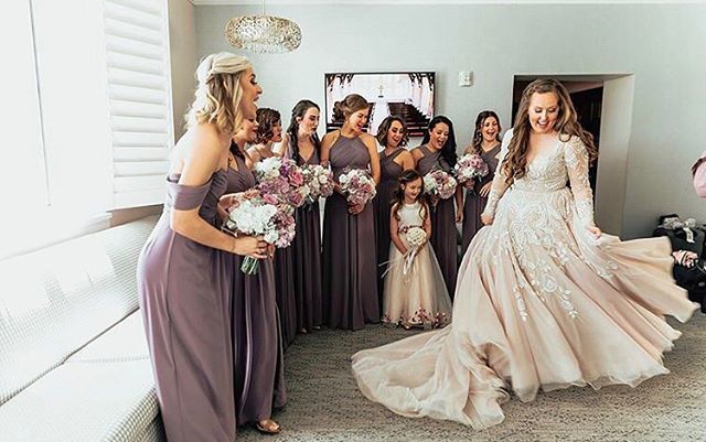 Twirling into the weekend✨ #StarDustBride ift.tt/2JRt8FA