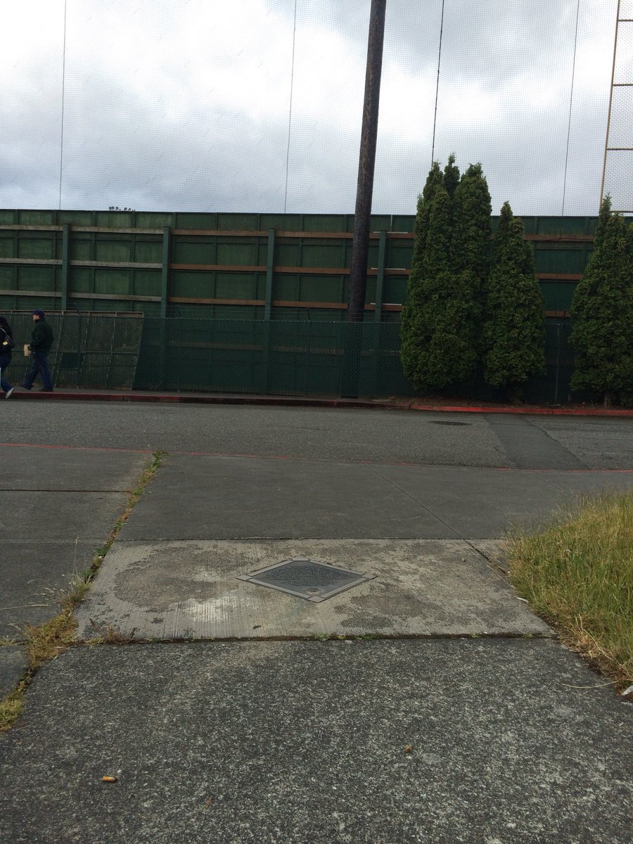 SteveCallaway2's tweet photo. @HillsboroHops Either one near #KGJr territory? https://t.co/mDnFWt1ETP