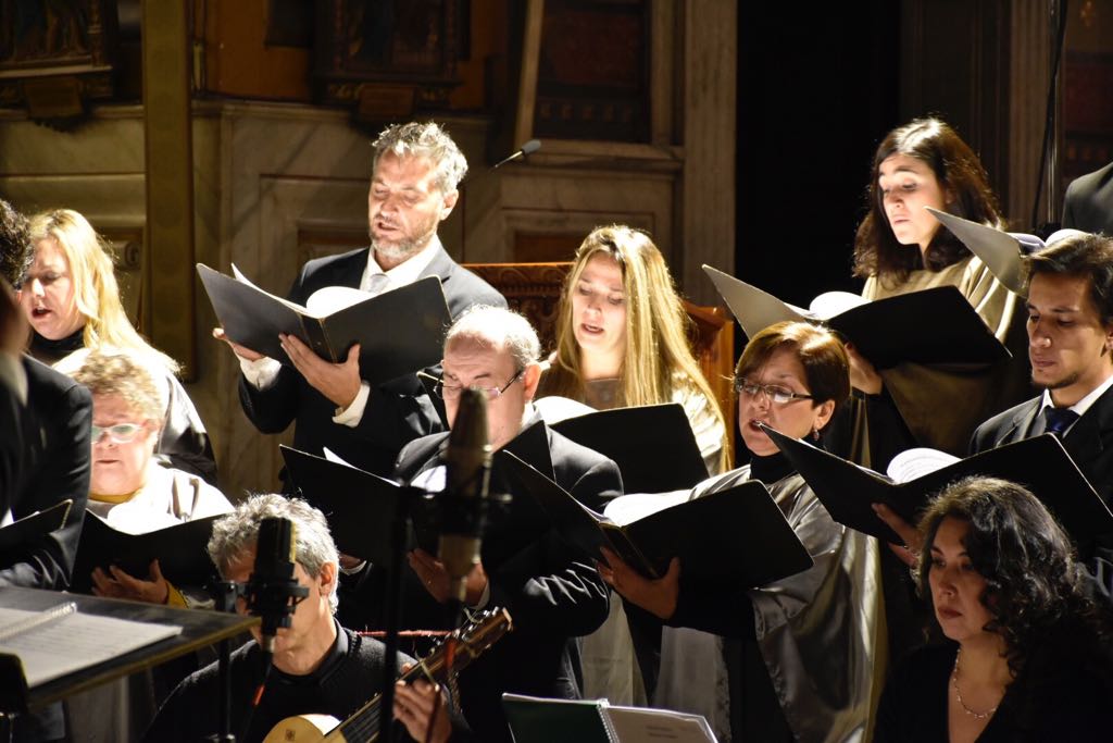 AgCbaCultura's tweet photo. 🗣Coro de Cámara del @TdelLibertador
 en la Compañia de Jesús ⛪ 

Compartimos las imágenes📸 de una velada única.🎶
#EntreTodos #Federalizando #FindeCultural @AgCbaCultura https://t.co/0KsyUTkfQ3