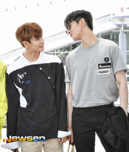 sunnylovelife's tweet photo. I need me a guy that looks at me the way eunwoo looks at myungjun https://t.co/T4mQ60wNan