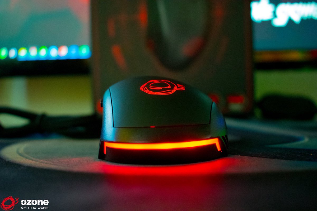 OzoneLatam's tweet photo. ¡Observa 👀 lo nuevo, Exon V30 RGB! Un toque mortal para desafiar a tus enemigos de juego #DriveThemBack #Ozone https://t.co/X6qvKuO6At