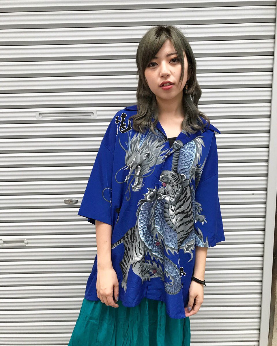 used_selltulo's tweet photo. .
90s MOON
#龍 #虎 #和柄 #ladys #ladysfashion #style #stlying #vintage #古着女子 #古着男子 #snap #スナップ #fashionsnap #fashion #ファッション #used #clothing #古着屋 #古着 #岡山 #selltulo https://t.co/tkXY3Yadkx