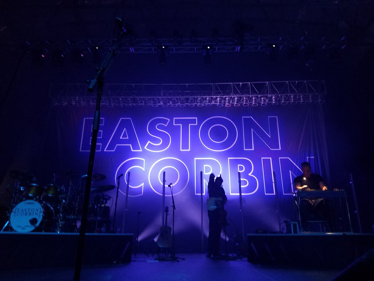 jenniferlacie's tweet photo. @eastoncorbin Concerts are always funπ€π€ @CNBCenter #MeetGreets #CorbinCounty Member. We got you in Tulsa .... I tell everyone about how awesome you are. Makes Uber driving more funβΊ #CountryMusic https://t.co/t05UBBDY7J