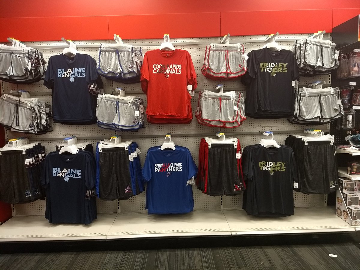 VmLaura13's tweet photo. Attention to all you Father's day shoppers! Whether dad loves the pros, college, or supporting his local high school team and kids we are your hot spot! #sportdad #t820 @Howard_JoshT @JenieBrisson @MBCurry22 @CHead820 https://t.co/HE9cxRewvc