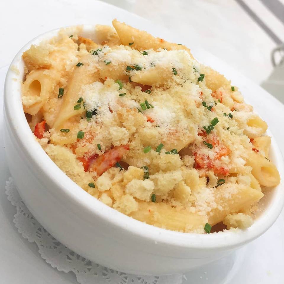 It's #NationalLobsterDay!

We're celebrating w/ special pricing on our signature Lobster dishes such our Four Cheese Lobster Mac, Enjoy it for $15 today + specials on our Lobster Tempura Roll, Whole Main Lobster, Lobster Lollipops and our Lobster Clam Bake for Two 
#lobster