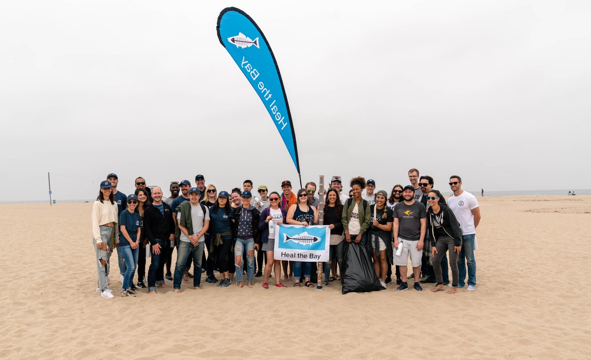 eaze's tweet photo. Eaze got up early and hit the beach this week with our good friends from @meetdosist, @PAXvapor, @BloomFarms and @IslandCannaCo for @HealTheBay.

Our 40+ volunteers picked up more than 40 pounds of trash and 700+ cigarette butts.

And we'll be back! We love our beautiful beach! https://t.co/OYdzoiIz3u