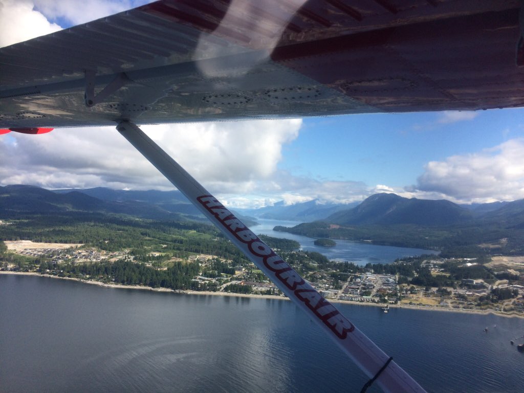 The best way to get to the Retreat is with <a href="/HarbourAirLtd/">Harbour Air</a>. From Nanaimo to Sechelt in 20 minutes. From Vancouver city centre in 30! How does it get any better than that! #retreat #getaway #healing #healingretreat