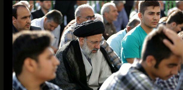 h_abdolmanafi's tweet photo. ای نشسته #صف_اول ! صف ایثار آنجاست
آن سوی «نرده»... ببین... لذت دیدار آنجاست
نکند «نرده» میان تو و مردم باشد
دردِ دل‌ها پسِ این فاصله‌ها گُم باشد...

#رئیسی
#درد_مردم https://t.co/jTWNlRYehs