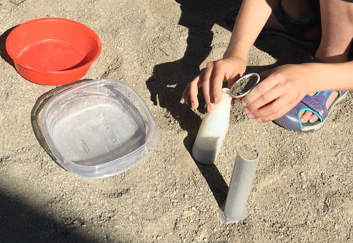 MmeDiggins_Rm5's tweet photo. Room 5 enjoyed exploring capacity outside today! We love hands-on Math! https://t.co/G52jyR7hbY