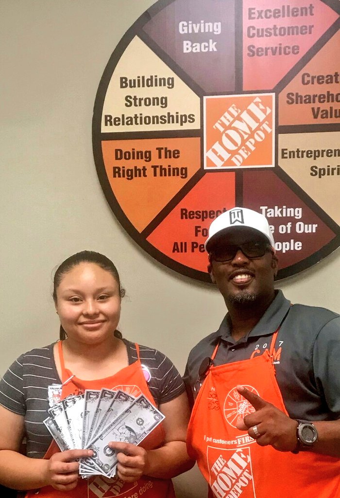 Lauren Harris tweet media