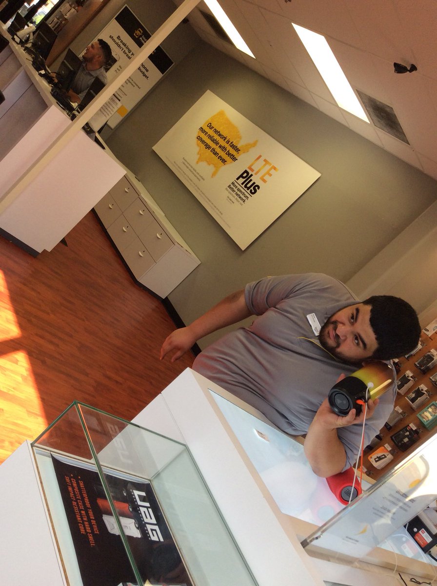 UCR Sprint tweet media