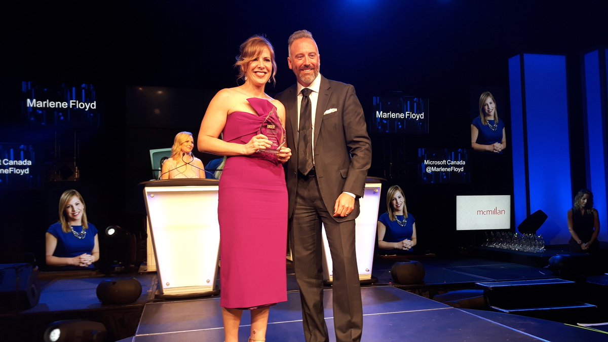 DFSOttawa's tweet photo. Congratulations @marlenefloyd for your #TopFourtyUnder40 award! Your passion and determination to lift the women of #Ottawa up is an inspiration! #DressforSuccess #Ottawa @dressforsuccess @microsoftcanada https://t.co/W0sdaUKtrd