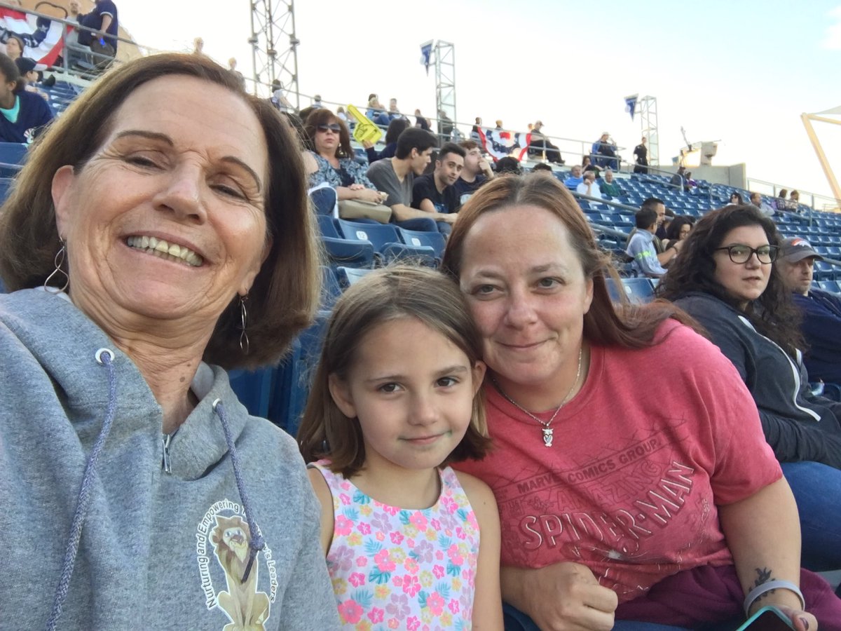 PS 19 family night at Richmond County Ballpark. Let’s go Yankees!  Strong family community ties! #ps19si #InspireD31 #PublicSchoolProud  ⁦@SIFSC7⁩  ⁦@ps19si⁩