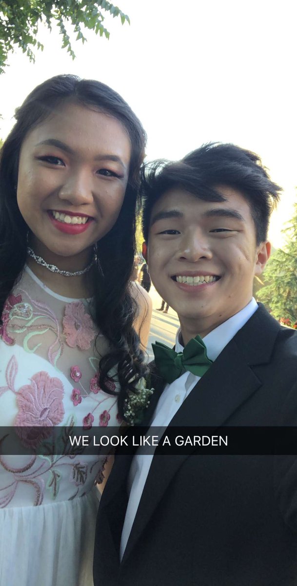merricktweets's tweet photo. #kelp at #prom https://t.co/5dIe8J4Nz9