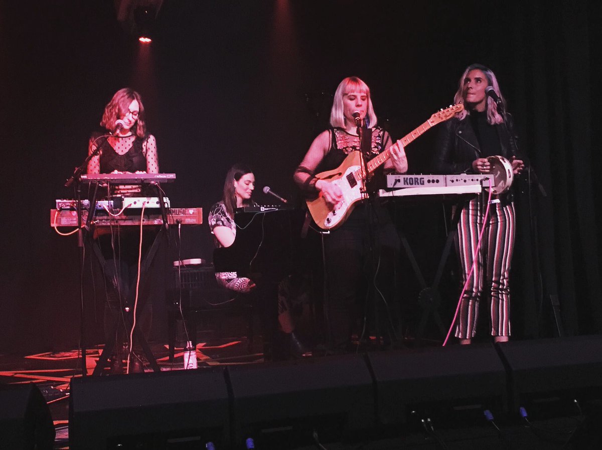 GeorgiaFields's tweet photo. Thank you Sydney for a magical first show of the tour! ✨❄️✨❄️ Our #winterpopuptour rolls into Canberra tonight at Smith’s Alternative 💕
7pm: Doors
7:20-8pm: Georgia + #Merpire
8:20-9pm: @MatildaAbraham + @greensbeansjazz aka #Pheno https://t.co/sTq3yJgZKK