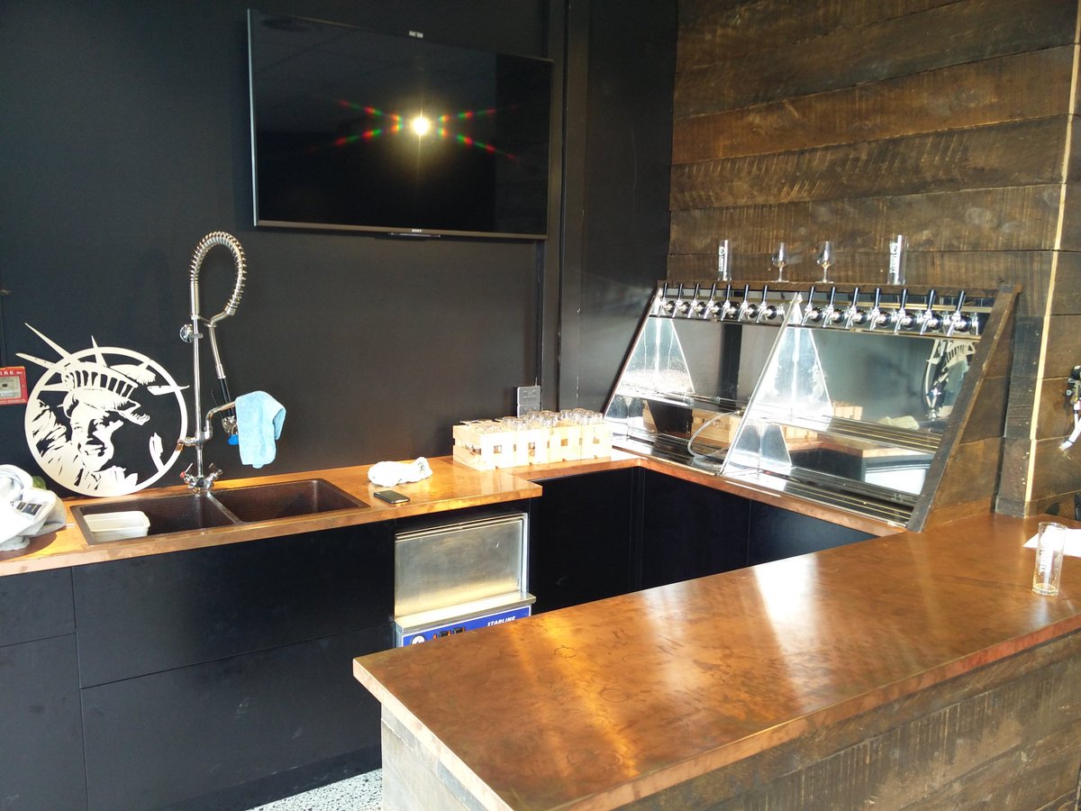 Now checking out the <a href="/LibertyBrewer/">Liberty Brewing Co</a> tasting room across the road. Looking flash. Opening soon.