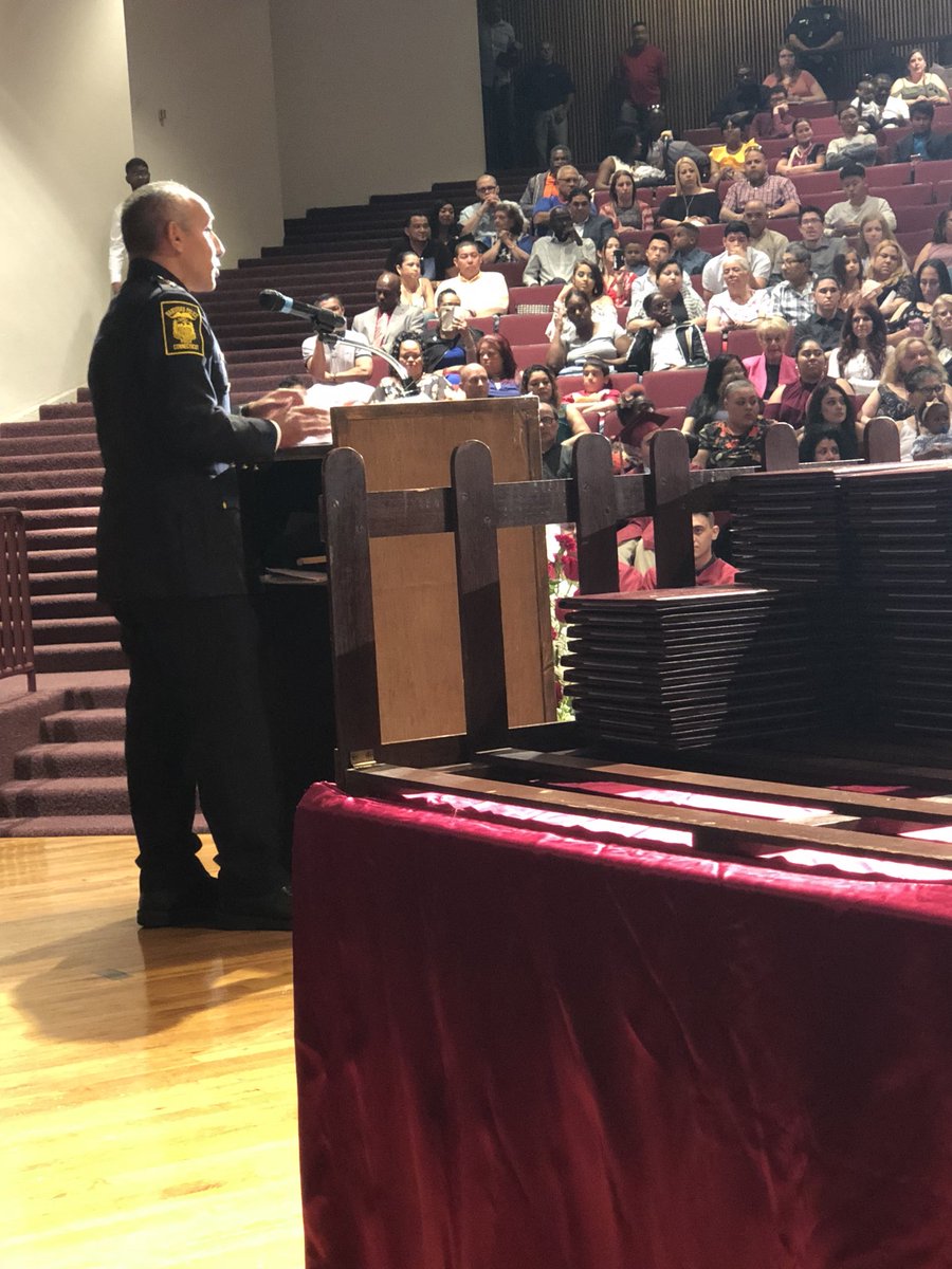 HartfordSuper's tweet photo. Htfd Police Chief &amp; proud Bulkeley graduate speaks to Class of 2018 about imagination, fierce determination and self definition. https://t.co/bkaayLD0XU