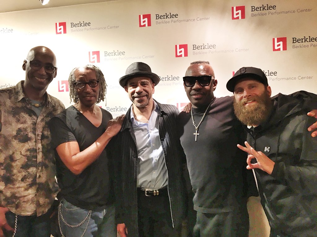 jmudrums's tweet photo. Today was a good day 👌🏽 #grooveschool #omarhakim #stevejordan #bashirijohnson #legends https://t.co/oxznb4bpUH