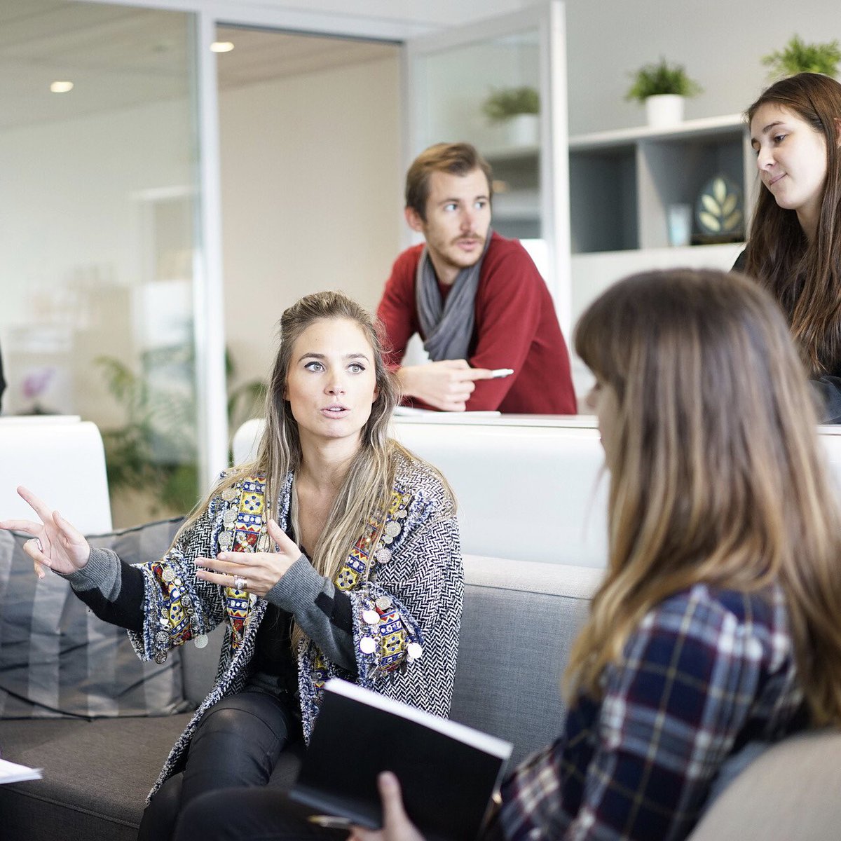 Entender la posición contraria no significa aceptarla. Es lo que comúnmente se conoce como ponerse en los zapatos de la otra persona.
#Negociación #Florida #Weston