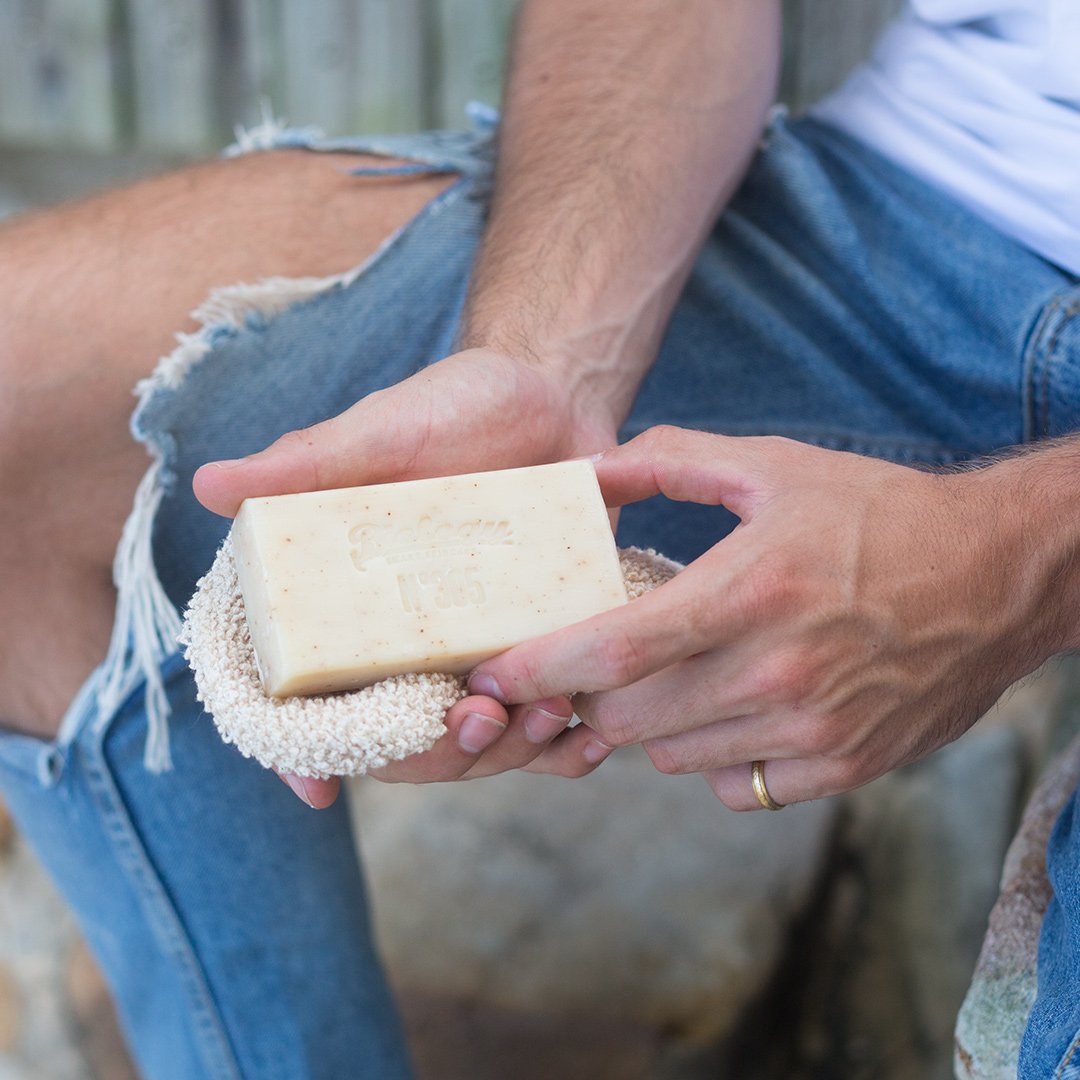 BiologySkin's tweet photo. It's the body bar of your dreams. pH balanced and formulated with Australian Kakadu Plum and Native Wattleseed, gently exfoliate and cleanse your skin without drying it out. #biologyskin #australianmade https://t.co/7jM1sLAr2Y