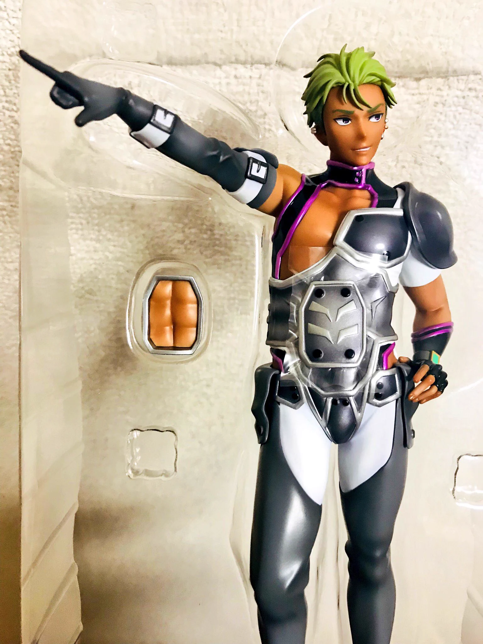 食パンかな？フィギュアを買った時に付いてきたパーツが予想外の部分ｗｗｗ