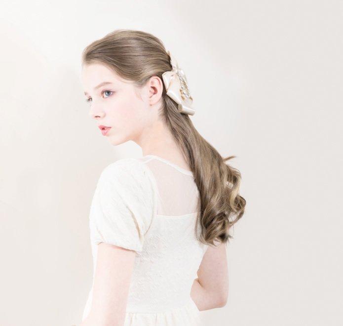 mayla_classic's tweet photo. ■365日ツイッタープレゼントキャンペーン＜6/18 朝の部＞■

＼フォロー&amp;RTで応募完了／
愛と感謝を込めて･･･

ローデッド・ヘアオブジェ
mayla classicのアイテムを毎日抽選で1名様に🎁

▼応募詳細はこちら
https://t.co/F7GaH6fot9
締切 6/20

▼過去の当選者様を見る
https://t.co/jZ7L9AnoVM https://t.co/YdhLRwfbg4
