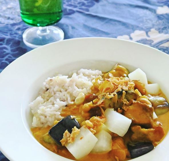 In the mood for laksa? Bring the essence of Singapore to your next meal with the help of our spice paste for Singaporean Laksa. Combining coconut, Chinese Malay and Indian Spices, it’s the perfect comfort meal. 📷: <a href="/ridley_rick/">Rick Ridley</a>