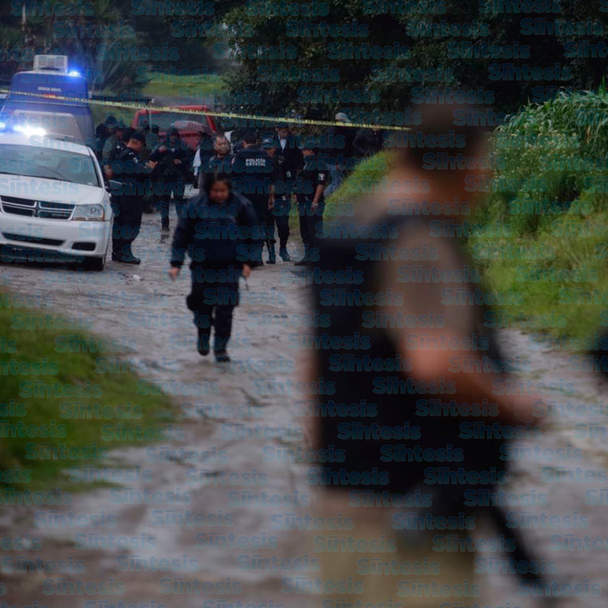#Justicia🚨| Matan a seis policías municipales de #Amozoc. Se presume una emboscada de criminales, ahora llevan a cabo el levantamiento de cadáveres en #Chachapa
