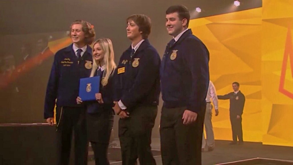 kaleipeyton's tweet photo. 90th Florida FFA State Convention &amp; Expo 💛🔥💙 #SparkFFA https://t.co/K73ajpE1at