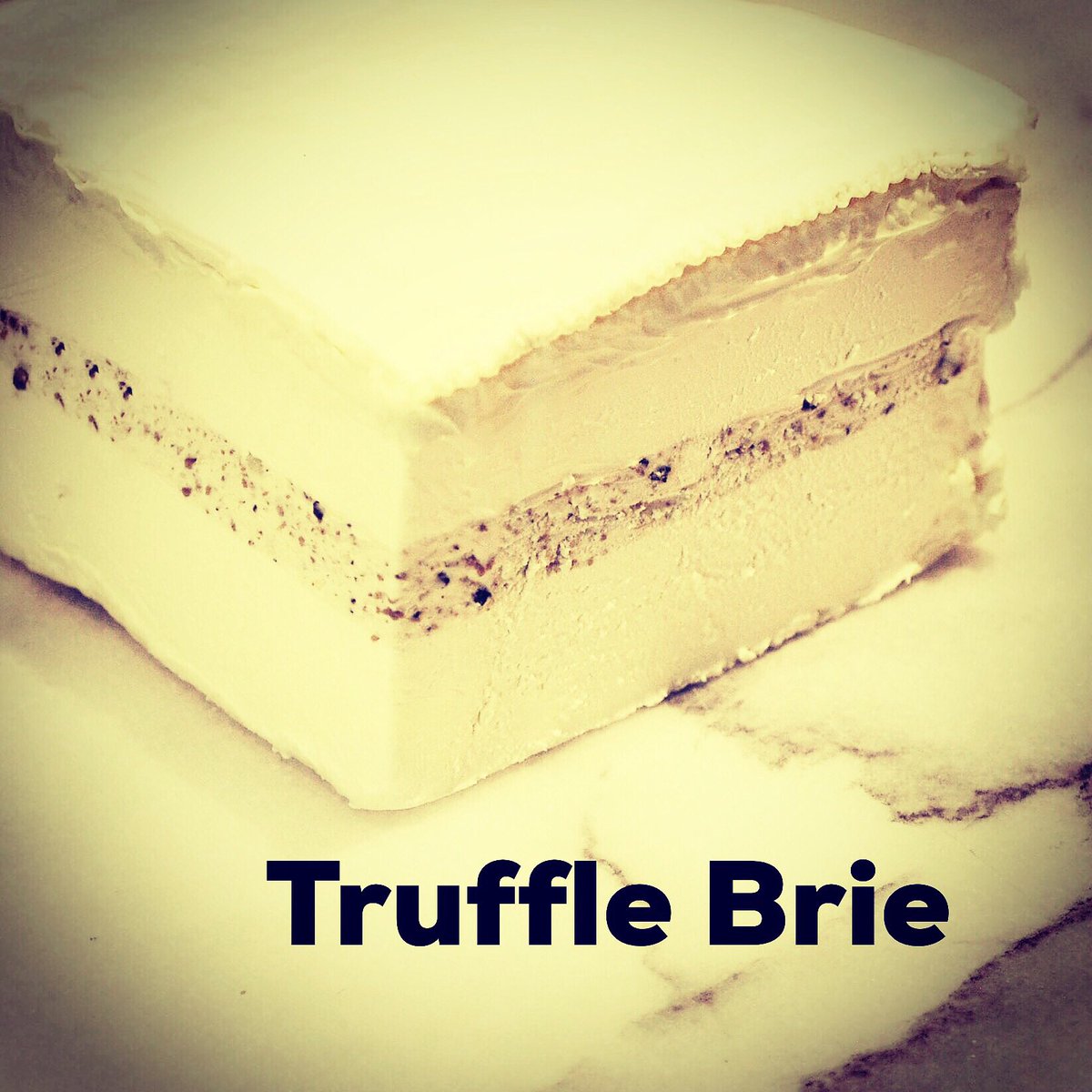 CavernYEG's tweet photo. Essential Weekend Cheese #weekend #cheese #truffle #brie #truffo #France #delectable https://t.co/q1jZbRzG37