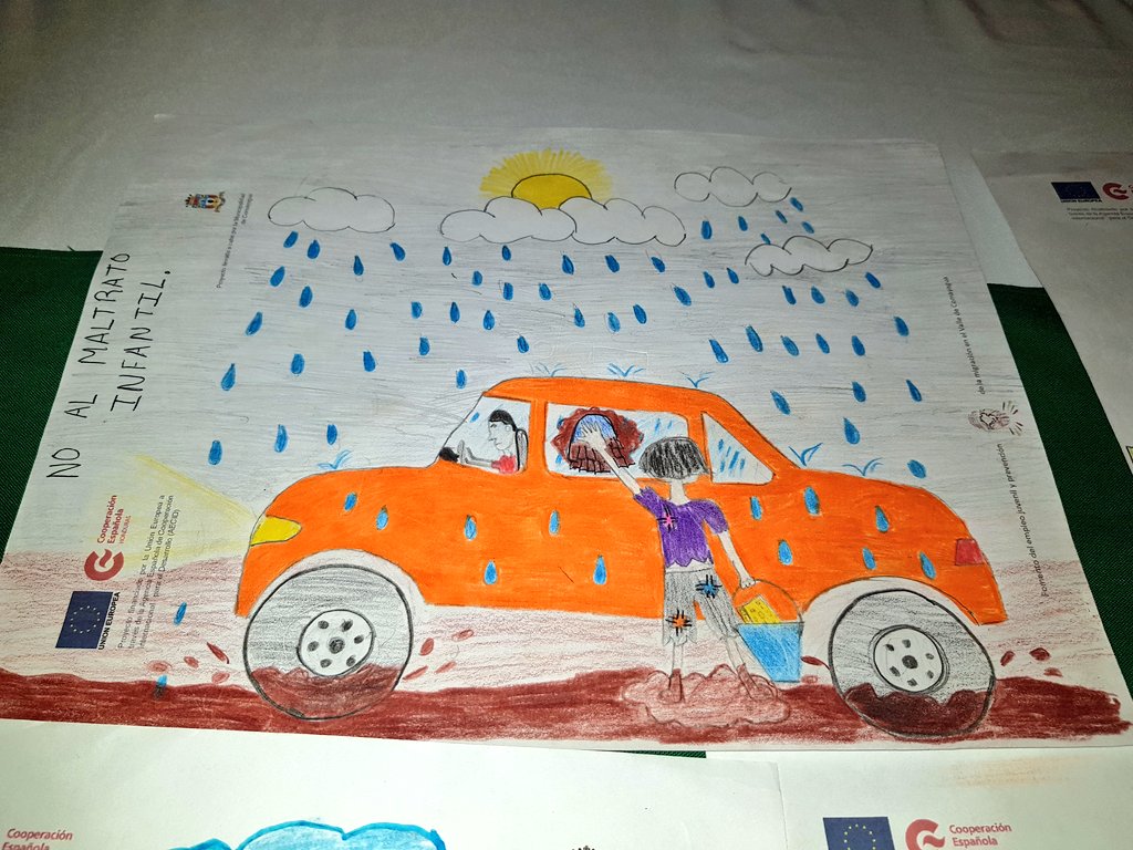 duniararo's tweet photo. 2/2  Los dibujos contra el #Trabajoinfantil elaborados por miños de 4to y 5to grado de escuelas de #Comayagua reflejan la cruel realidad de nin@s en situacion de TI #DMCTI @SinTrabinfantil @ComayaguaMuni @ElsaRam39158240 #EurolaboR5 https://t.co/3gfJmyk7hW