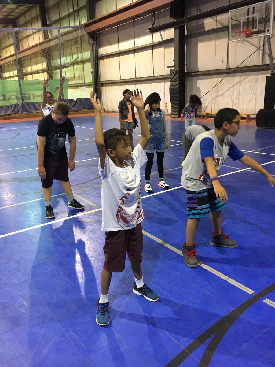 MrsKBoughner's tweet photo. Working hard with Coach @JRGallarza ! Learning about the importance of proper fitness form and a positive attitude 💪🏼 https://t.co/jVIW7x43FE