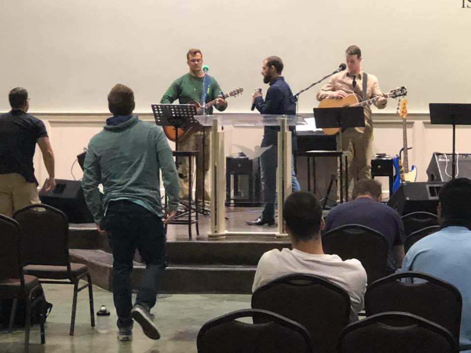 _AGMinistries's tweet image. We had a great service this morning at Teen Challenge.  13 guys rededicated.  Brockton will never be the same.  The key is to not give up.  We keep moving forward for His Kingdom.

#agm #firetour #teenchallenge #brocktonma #rededicated #thirteenguys #dontquit #movingforward