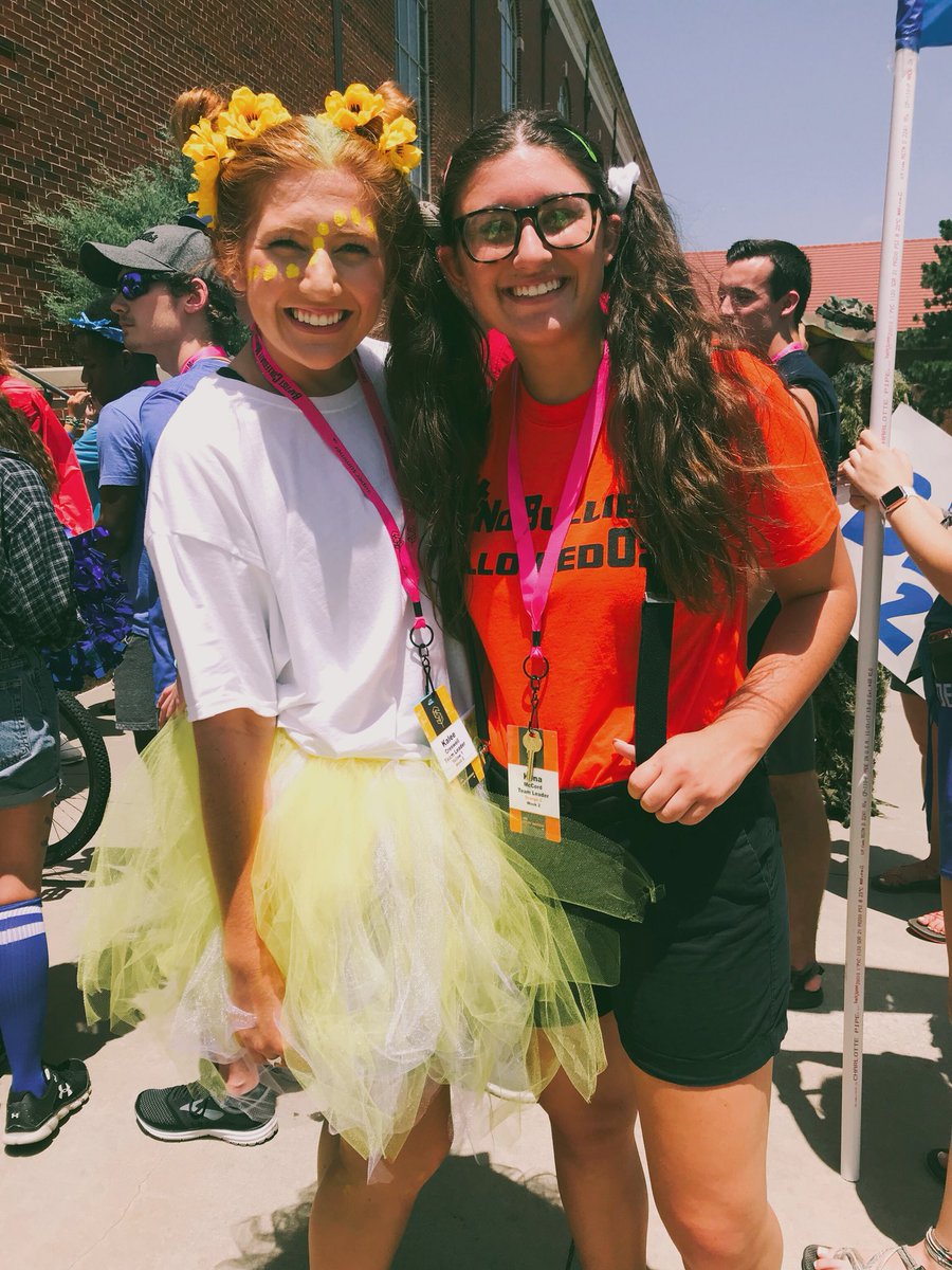 LilGingaNinja02's tweet photo. SUPER SUMMER OK YOU MEAN THE MOST TO ME. THANK YOU FOR GIVING ME THE BEST MEMS OF MY LIFE AND HERE ARE MANY MORE TO COME. 💛 #yellowone #ssok18 https://t.co/bYTpVB4VzC