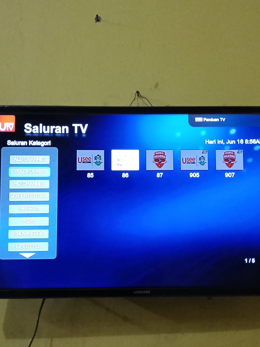 eppaaaaa's tweet photo. @TelkomCare Setelah restart stb, masih belum bisa.. masih abu abu channelnya.. masih diminta berlangganan https://t.co/yXwVGqRckt