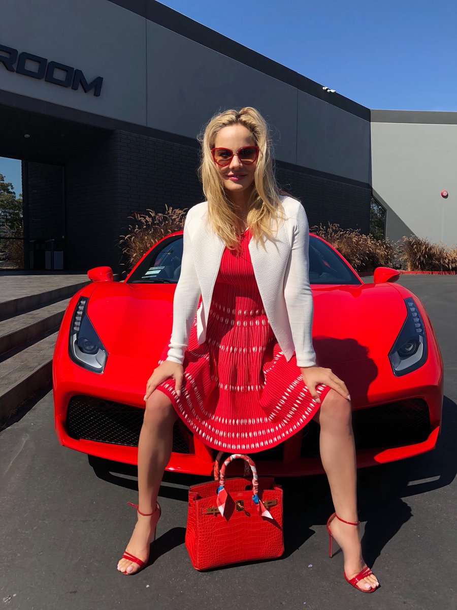 Perfect12Intro's tweet photo. My new whip 😝 https://t.co/69oHTU95yR