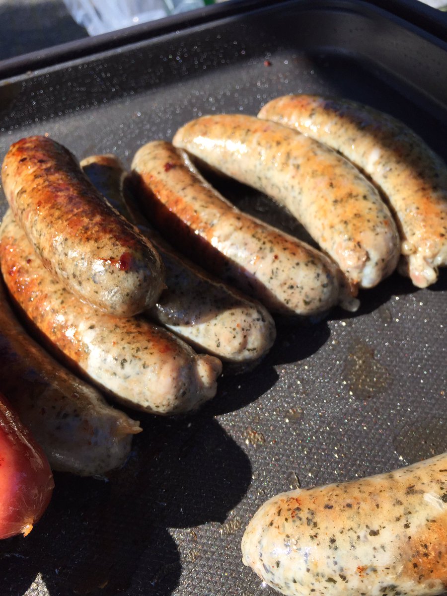 ふらっと ヤマガタサトシ 京都周遊アコフェス主催 今日はみやこめっせ ハーブソーセージがめっちゃ美味しい オススメです