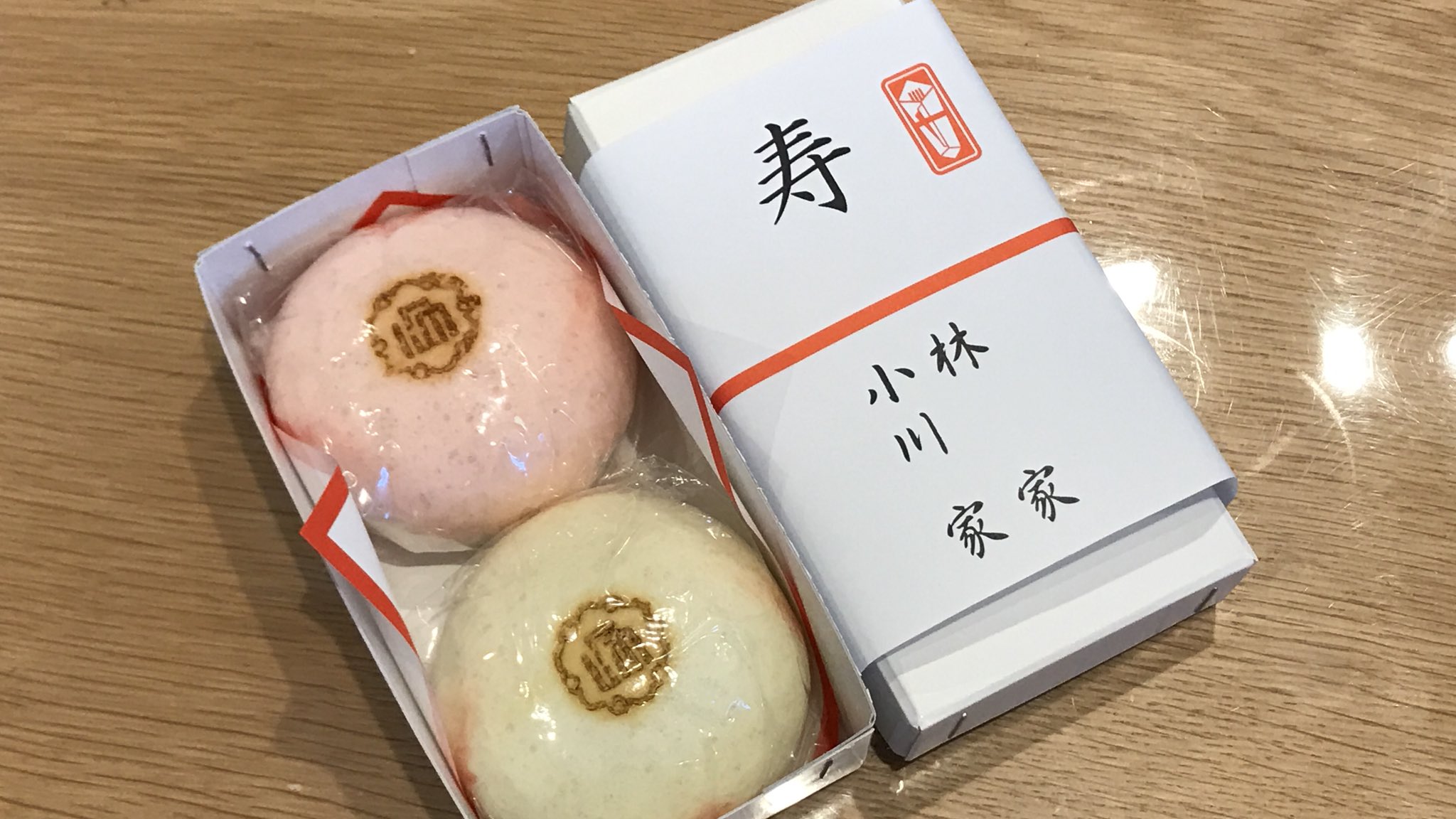 Sayaka 今日のお寺は義妹の結婚式でした 家紋入りのおまんじゅう 仏前式 結婚式 T Co Aysprdqipu Twitter