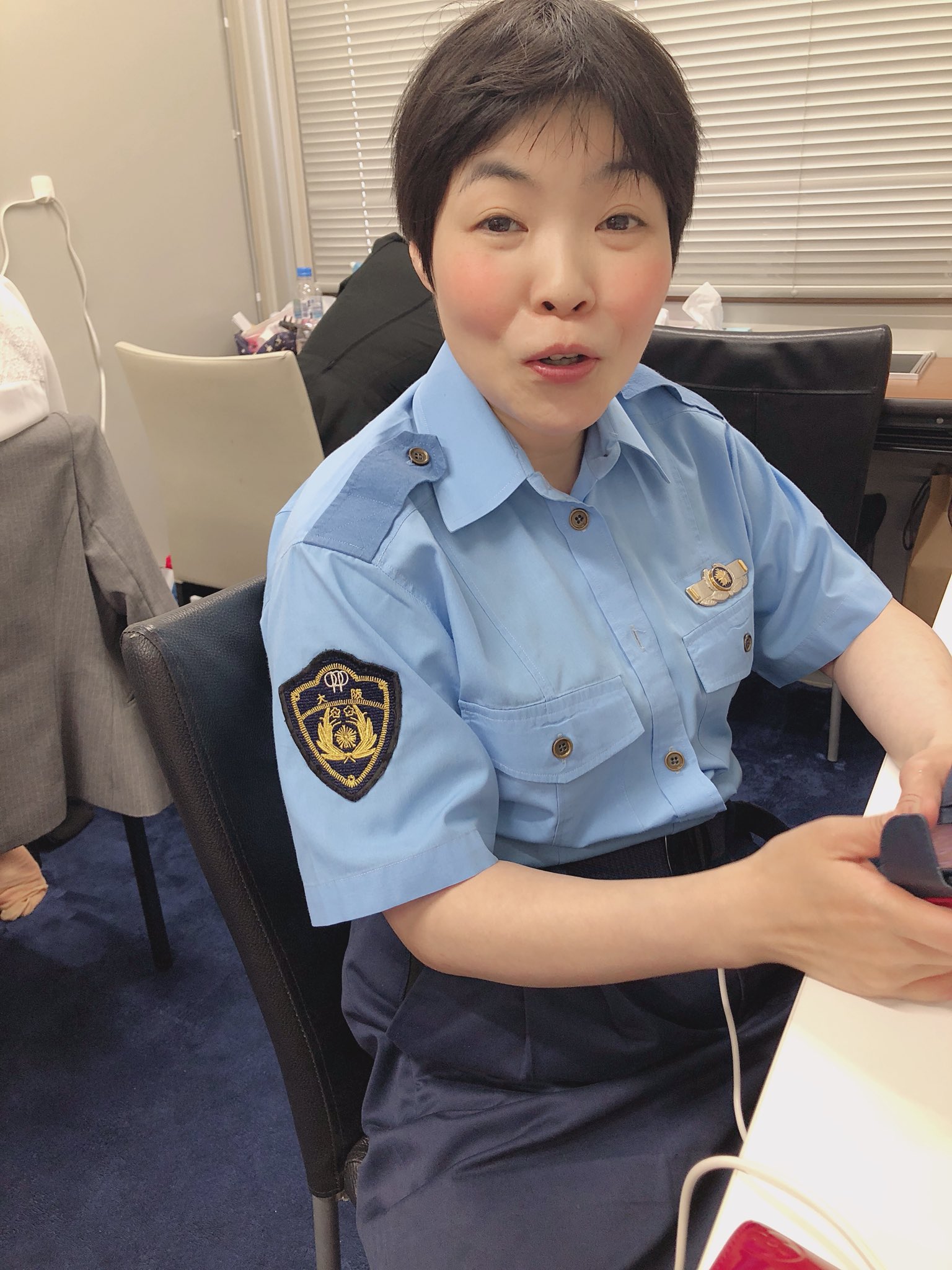 小寺真理 吉本新喜劇 吉本坂46 寝ようとしたら 耳元で鈴を鳴らして何度も起こしてきで なぁなぁ ユーチューブ見ていい って聞いてきます 可愛い T Co 6ro2n9yan4 Twitter