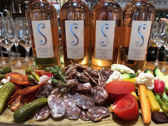 Some fabulous food &amp; vino in #Bordeaux #france #foodie #winelovers #travelbloggers #winestashlover