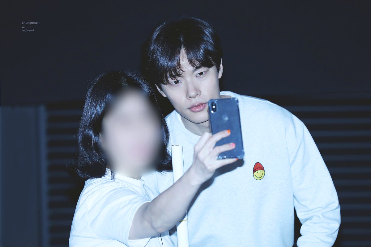 180527 #독전 무대인사 #류준열 (⑉꒦ິ^꒦ິ⑉)
cfile3.uf.tistory.com/original/99018…
cfile30.uf.tistory.com/original/99396…