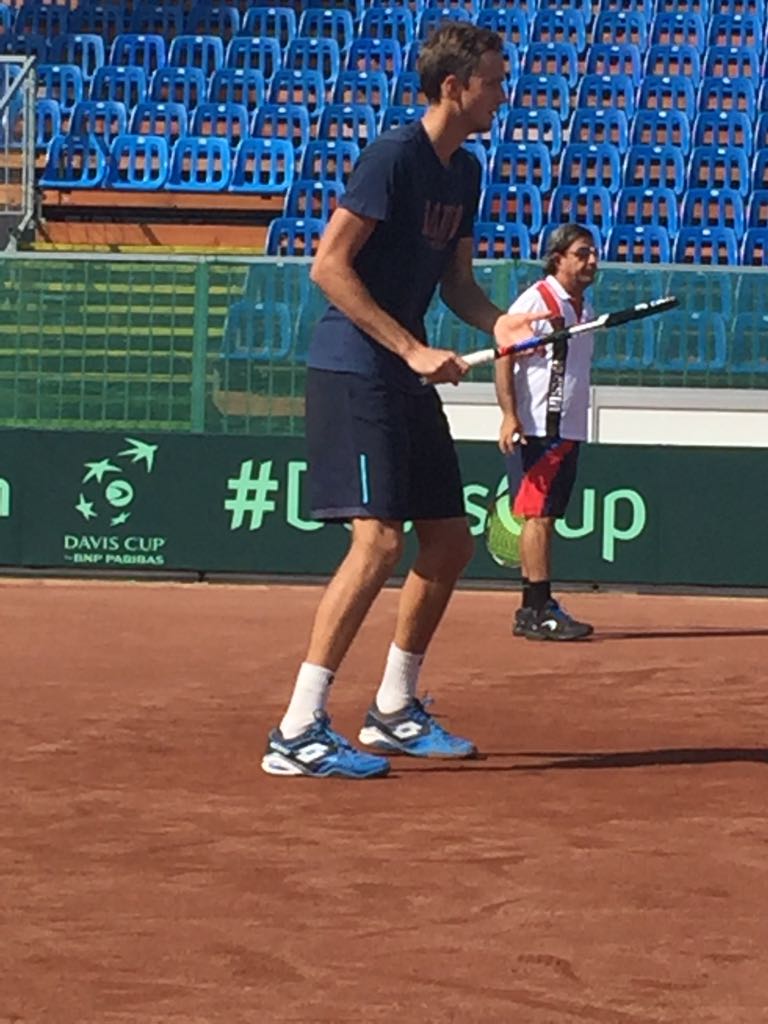 ¿Te gustaría ser un buen jugador de tenis? ¿Te gustaría participar en los rankings ATP o WTA? 🎾🏅🏆 ¡Entonces #VilasTennis es lo que necesitas! Conoce nuestros programas personalizados 👌 ow.ly/CfWT30jlC47 y mejora tu posición en los rankings ☝️1️⃣️