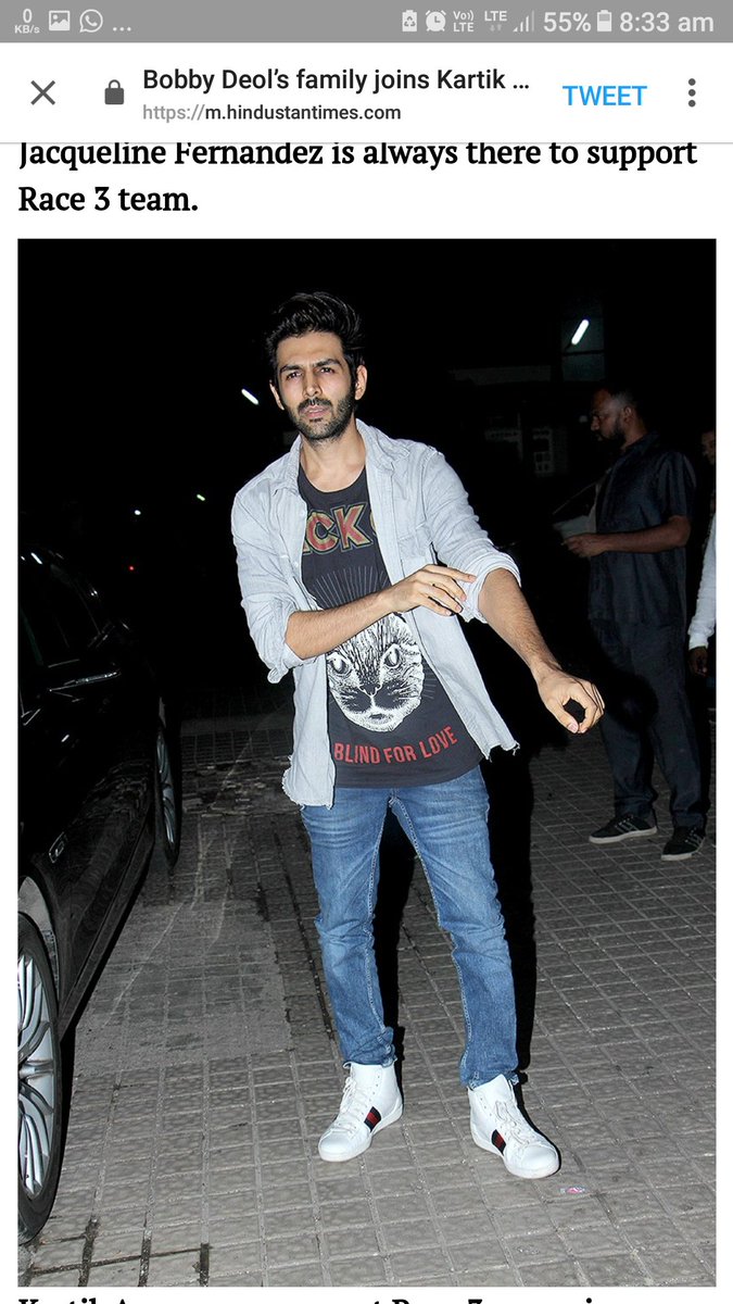 bhaveshsharda11's tweet photo. @thedeol @TheAaryanKartik sath me purchase karne se special discount mila hai kya? Shop address plz?
#sametshirt https://t.co/9F8iQxoW1m