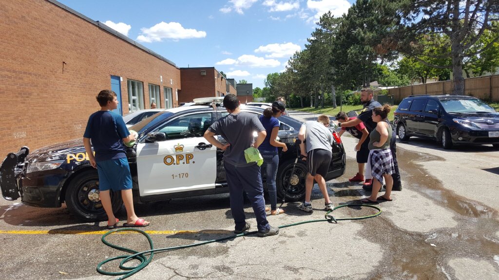 Class car wash. Special guest car to clean. Lots of fun to end the year. ⁦<a href="/HumberviewSS/">Humberview S.S.</a>⁩